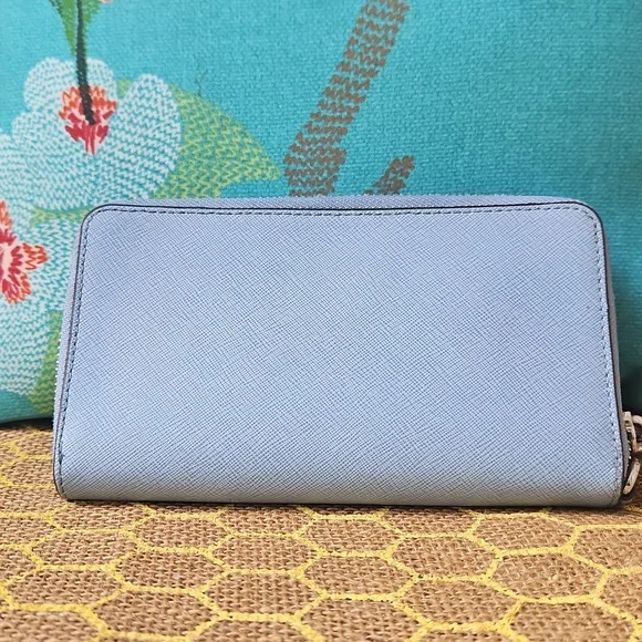 Michael Kors Pale Blue Jet Set Wallet - Picture 5 of 7
